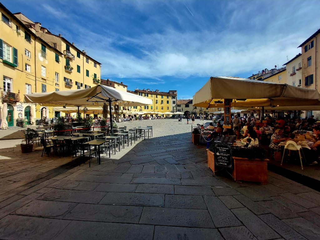 Travel Italy Pisa e Lucca tour
